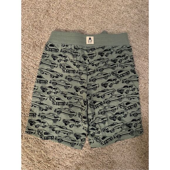 Boys 3T organic cotton shorts new without tags from Gap - Picture 3 of 3